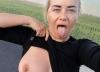 Hallo Männer! Ich bin sexsüchtig und stehe total auf irren Sex!! Wenn Du Bock auf Sex hast und 100 % auf Spass stehst, dann besuch mich unbedingt im Chat! Oh... schau mal! Bin gerade online! Also, auf was warten wir noch? Meine Hammertitten und mein nackter, geiler Körper warten auf deine Zunge.. ;)