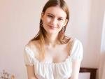 MaryShum - Hallo Leute! Ich bin so froh, hier bei euch zu sein! Ich halte mich für ein nettes Mädchen ;)