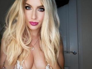 P**sy playing  Ich bin ein blonder Engel und kann deine Träume wahr werden lassen. Willst du es probieren???? Ich bin geil auf dich!