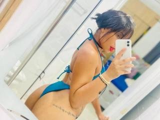 Bunny19j Ich liebe es das Leben zu genießen, neue Leute kennenzulernen und neue Dinge zu tun. Ich mag es ab und zu süß zu sein, aber ich habe auch meine sexy Seite. Es liegt an dir was du in mir `erweckst`. Sei vorsichtig was du willst, denn beide Seiten sind perfekt mit meiner Denkweise verbunden.