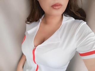 sunnyMarelin Ich bin nett, unkompliziert, witzig und attraktiv. Ich liebe heiße Gespräche und bin sehr loyal. Zärtlichkeit und Fürsorge sind mir wichtig, Unhöflichkeit und Respektlosigkeit mag ich nicht.